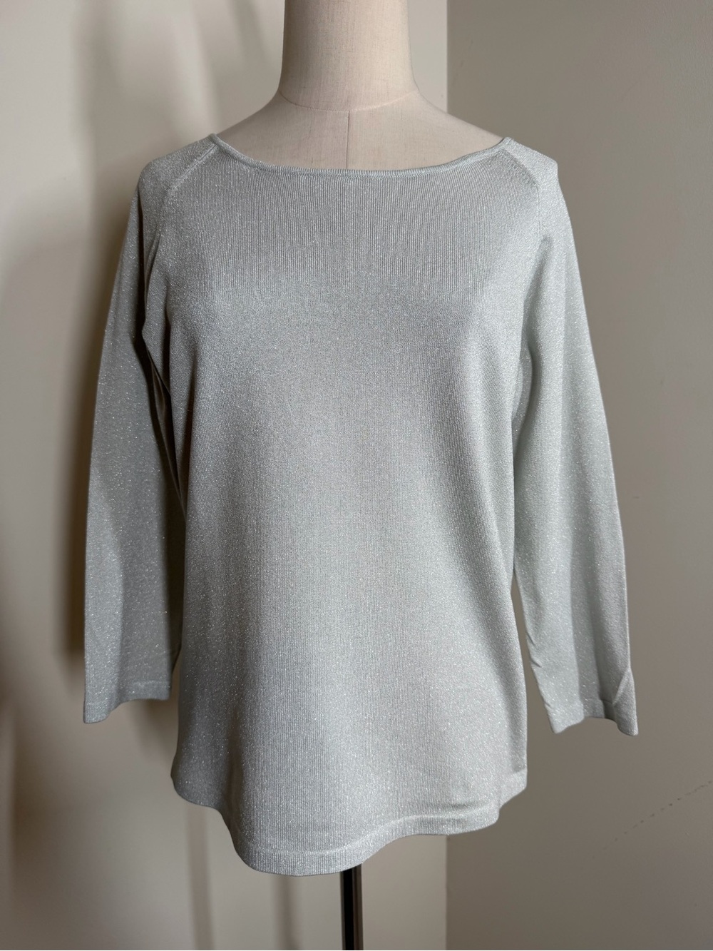 Carlisle Women’s Silver Shimmer 3/4 Sleeve - SZ L - Scoop Back Holiday Top